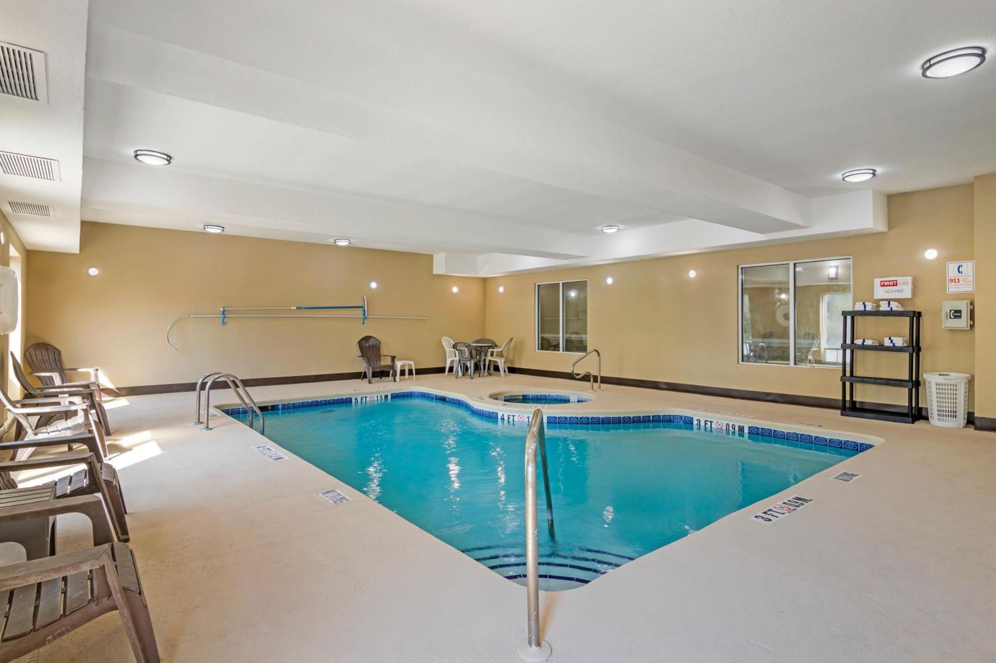 Comfort Suites Brunswick Kültér fotó