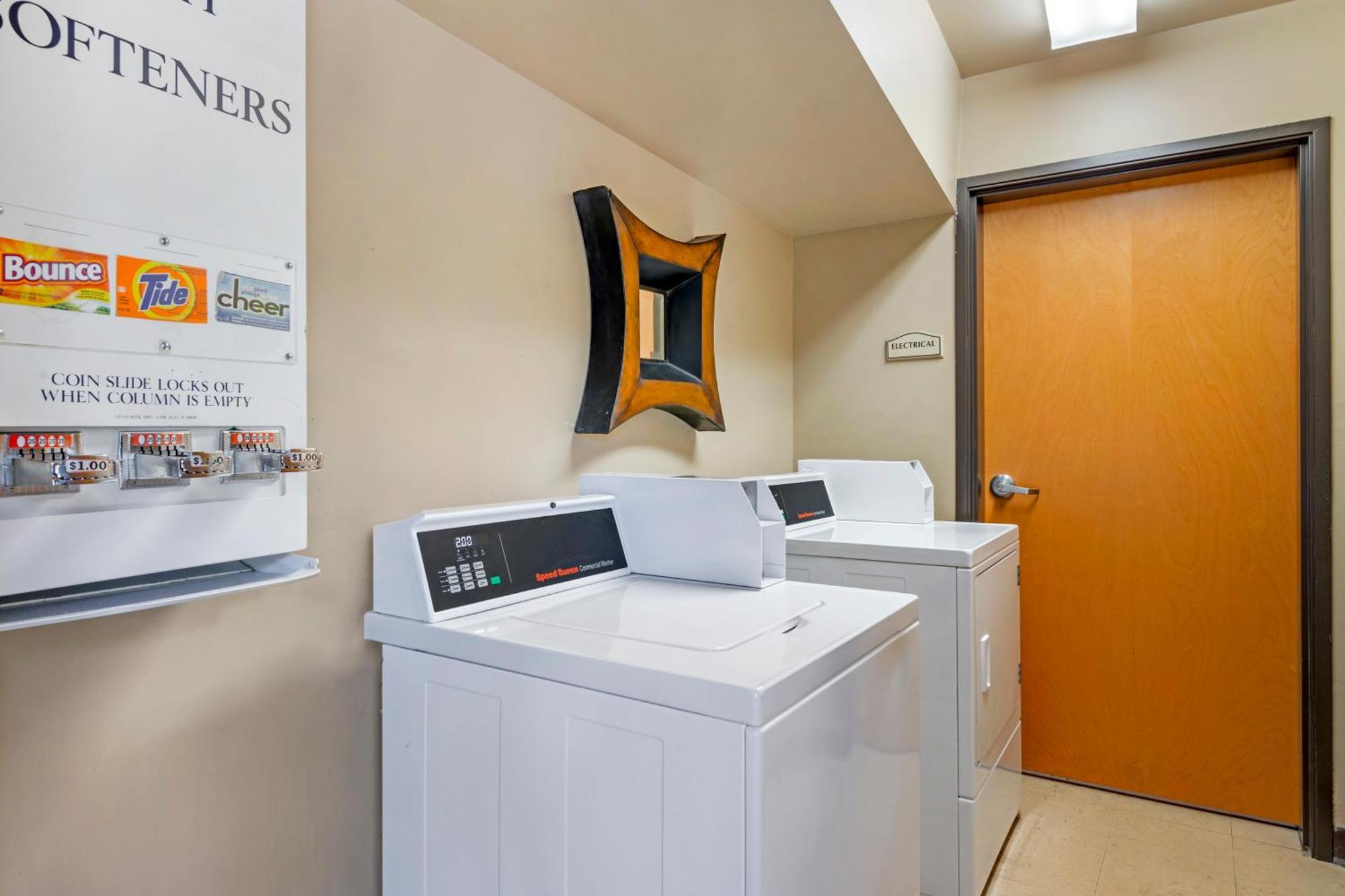Comfort Suites Brunswick Kültér fotó