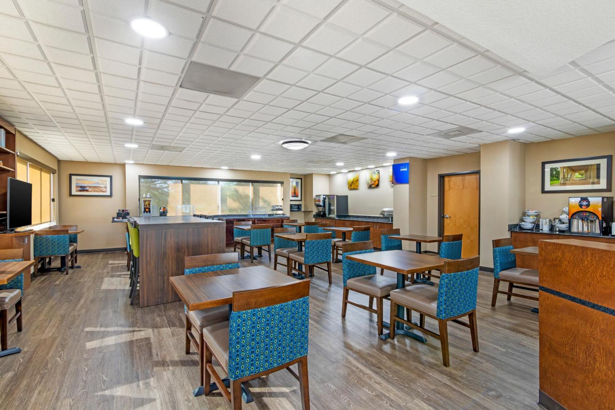 Comfort Suites Brunswick Kültér fotó